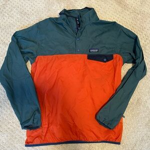 Patagonia windbreaker